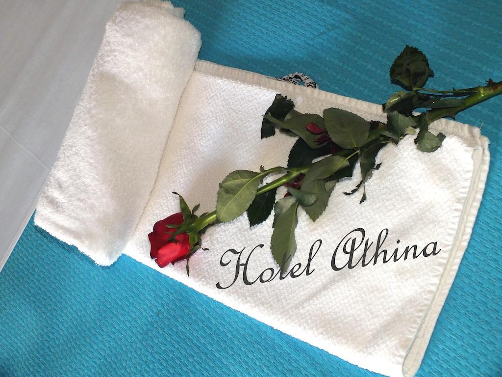 Athina Hotel กอยนิรา ภายนอก รูปภาพ